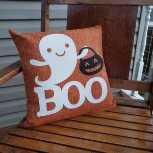 Halloween Themed Throw Pillow Case